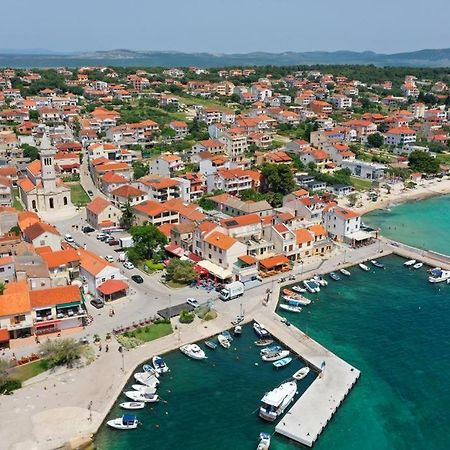 Apartman Bluemarin Appartamento Pakoštane Esterno foto