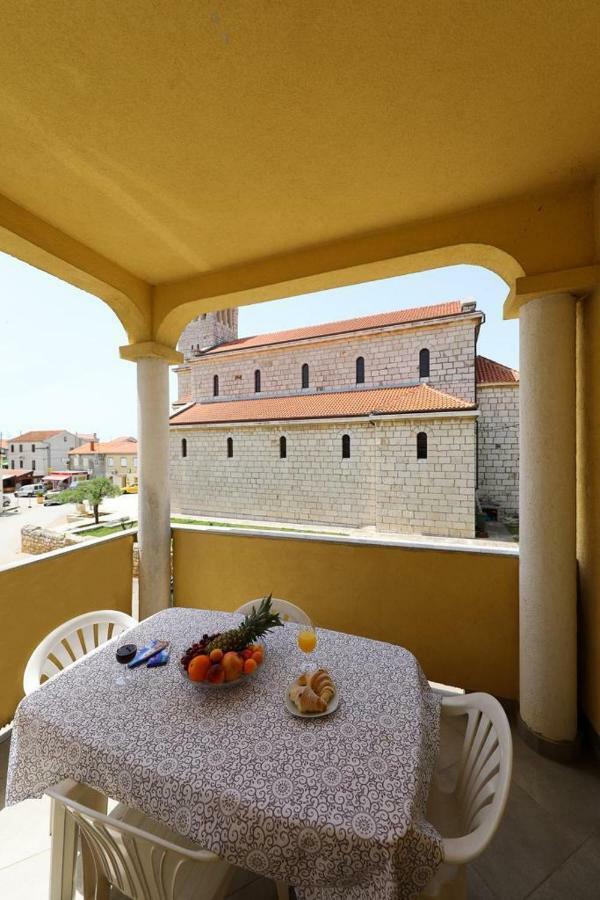 Apartman Bluemarin Appartamento Pakoštane Esterno foto